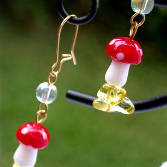 Will o’ Wisp fairy toadstool earrings - Picture 2 of 3